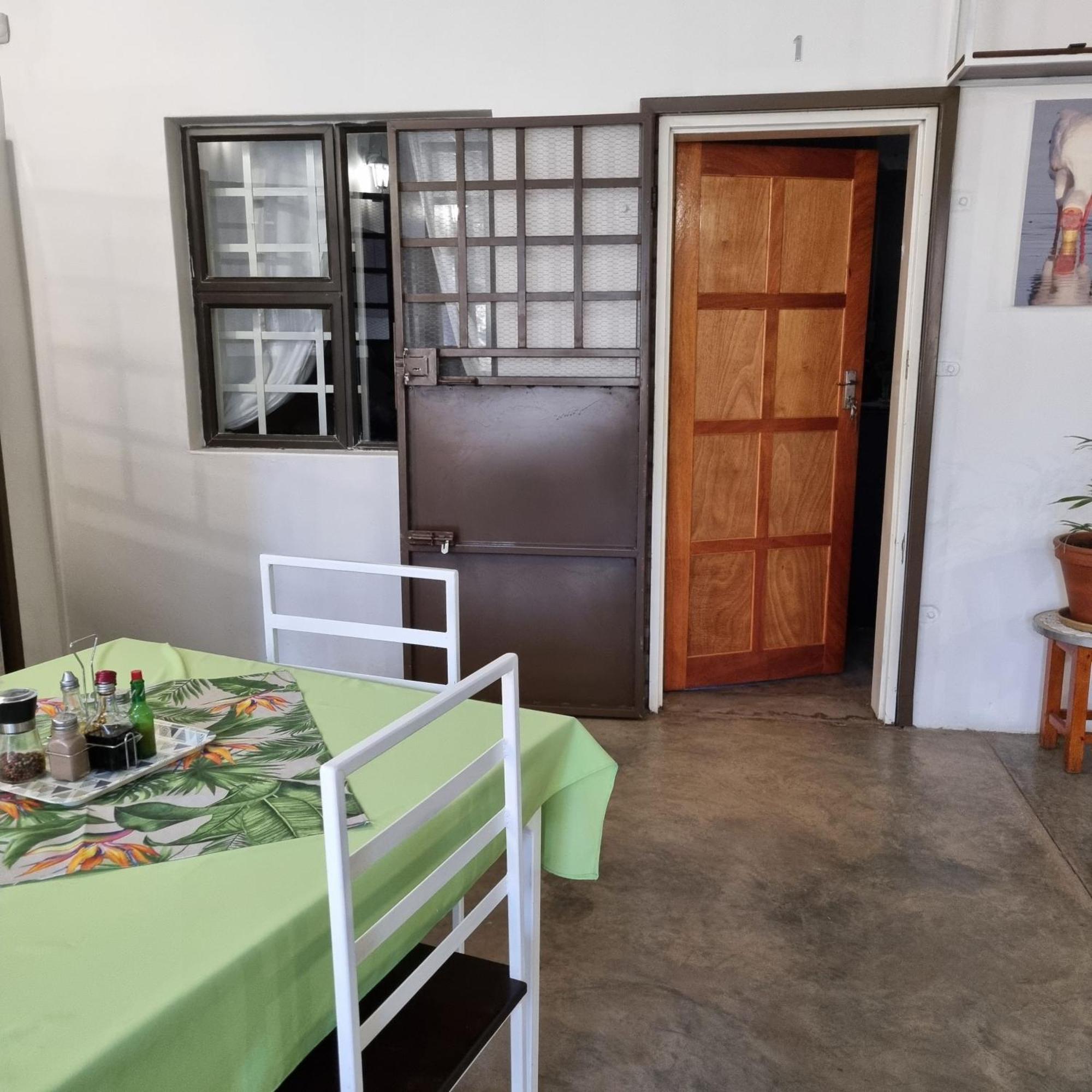 Olienhoff Guesthouse Otavi Exterior foto